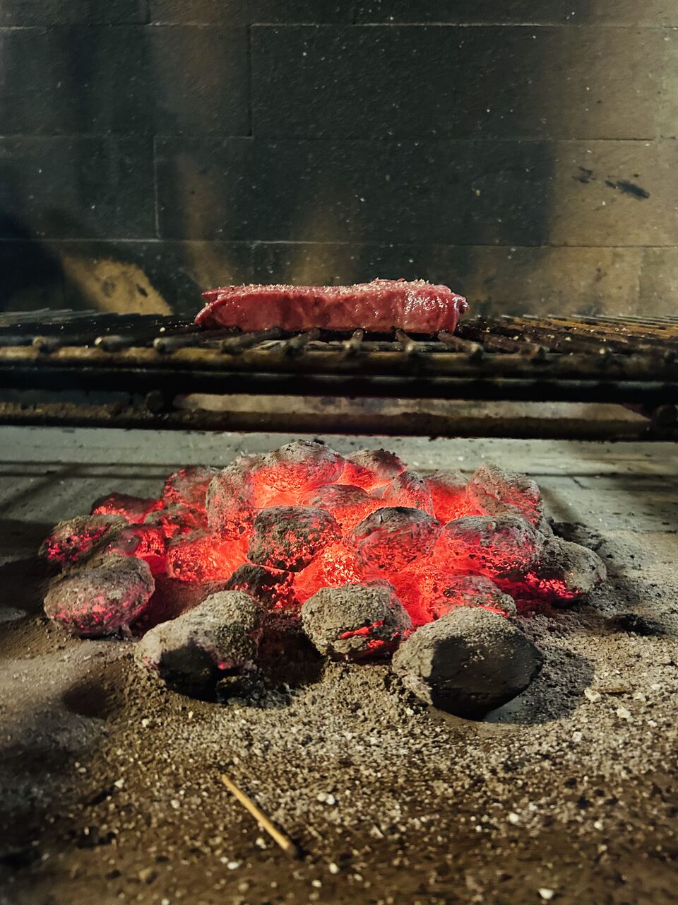 Houtgestookte Spaanse parrilla